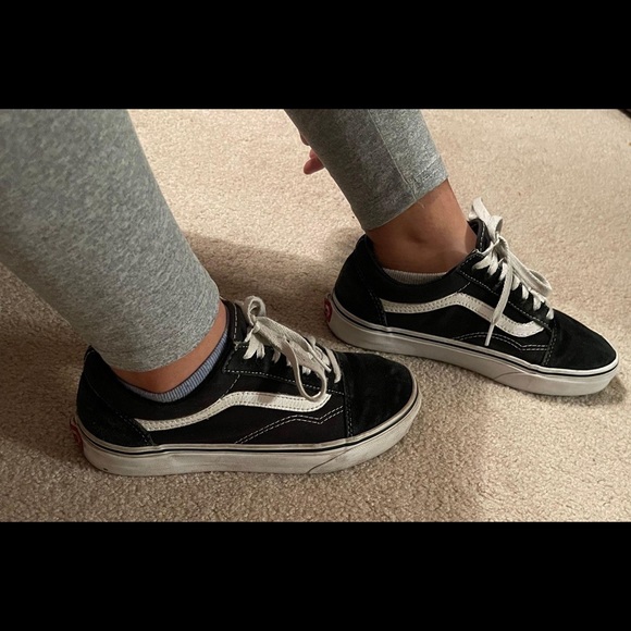 Van’s - Picture 2 of 6